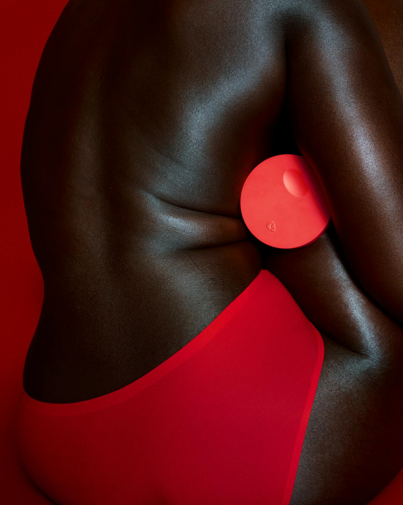 Nyakier wears Crème de You.   Nyakier wears Crème de You.